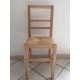 Chaise moderne en hêtre verni naturel